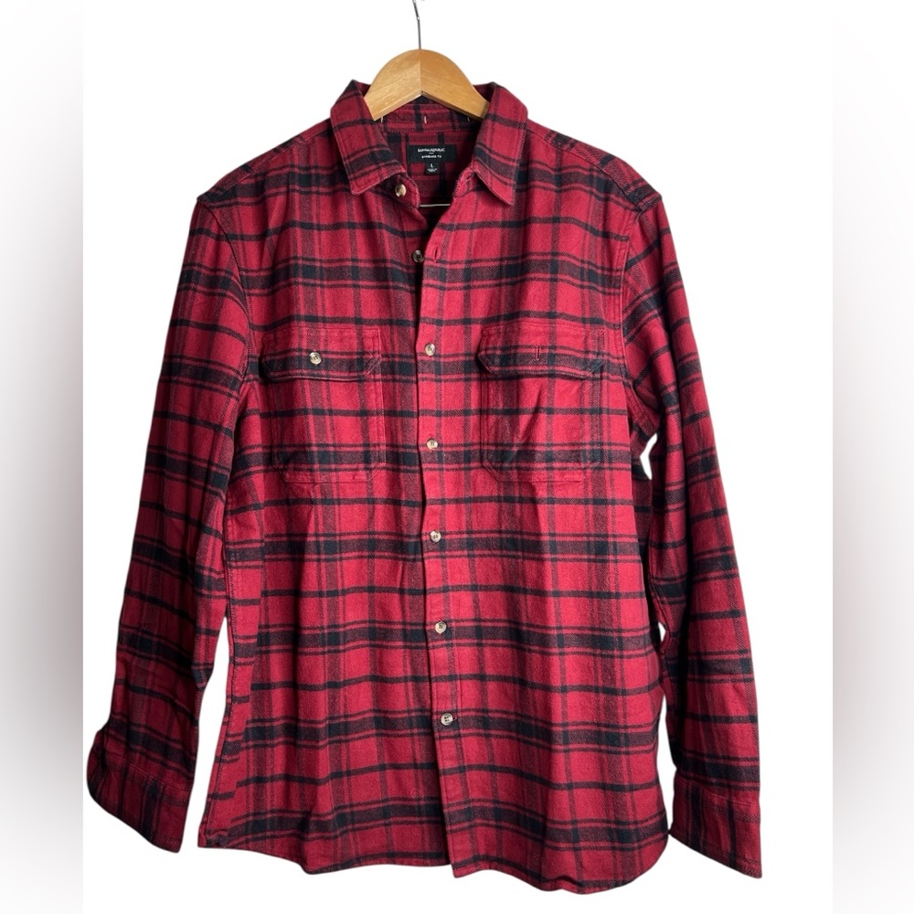 Banana Republic Red & Black Plaid Button-Up Shirt